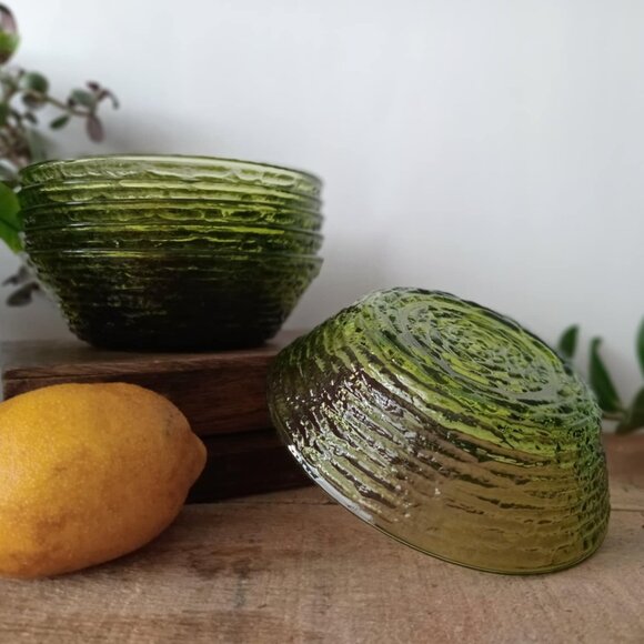 (Set - 6) Vintage Mid-Century Avocado Green Glass Bowls "Soreno" Anchor Hocking - Picture 2 of 9